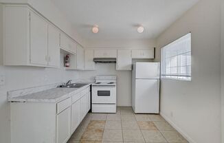 Bright & Spacious 2-Bedroom in the Heart of Las Vegas!