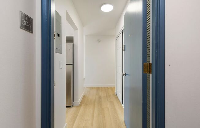 2 beds, 2 baths, 1,075 sqft, $2,885, Unit 204