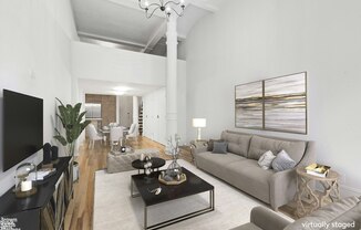 39 E 12 ST