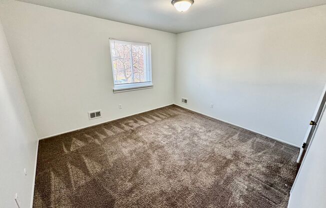 1 bed, 1 bath, 750 sqft, $1,145, Unit 713