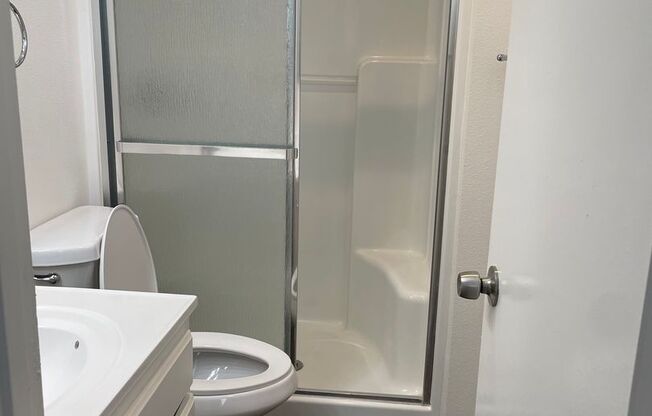 2 beds, 2 baths, 925 sqft, $2,450, Unit 37