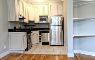 1 bed, 1 bath, $2,500, Unit 7-5