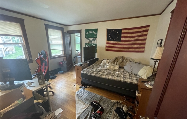 17 CUFFLIN ST