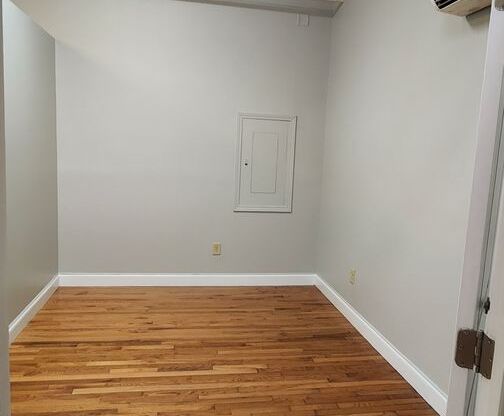 Studio, 1 bath, 750 sqft, $1,150, Unit Unit 2257