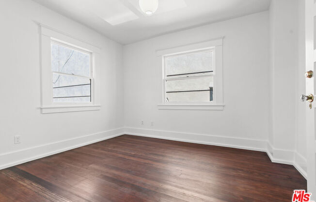 221 MARKET ST