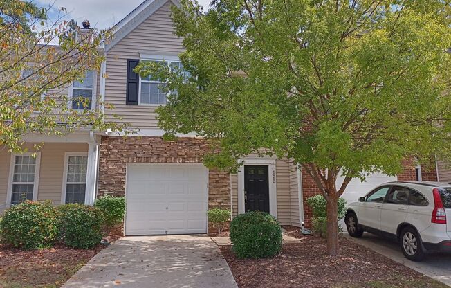 Fantastic townhouse at an excellent and convenient location of Morrisville!!