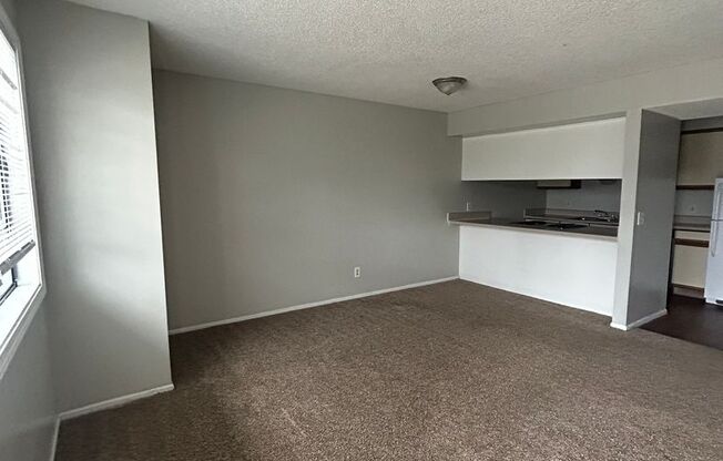 1 bed, 1 bath, 615 sqft, $880, Unit H105