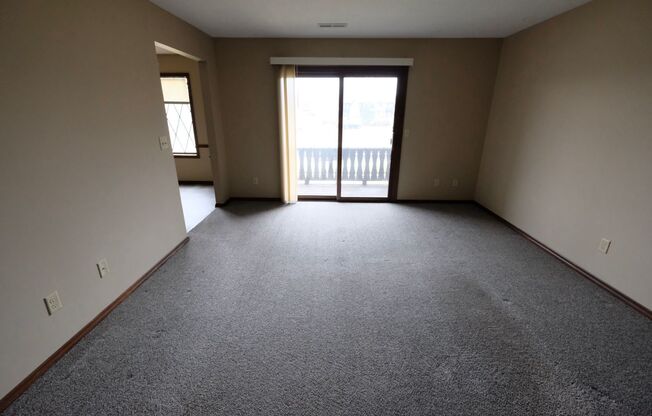 2 beds, 2 baths, $1,150, Unit 2010 #3