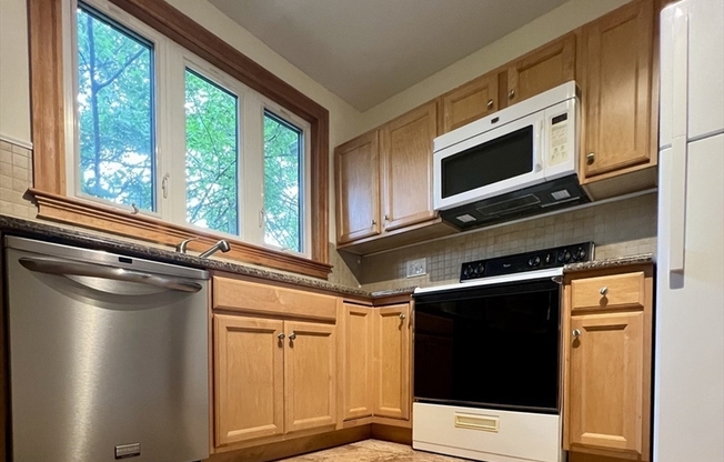 111 RUSSETT RD