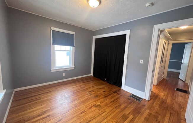 3 beds, 1 bath, $1,650