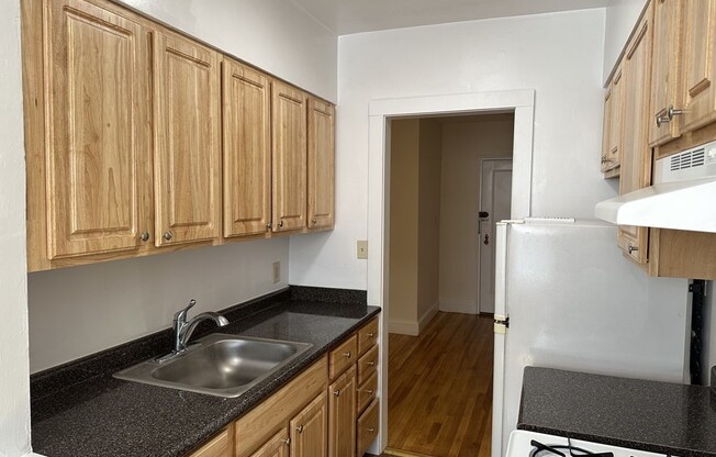 Studio, 1 bath, 525 sqft, $2,200, Unit 312