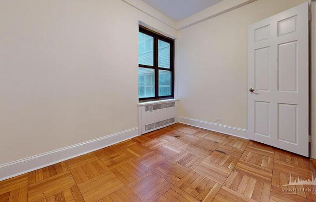 2 beds, 1 bath, $7,200, Unit 5C