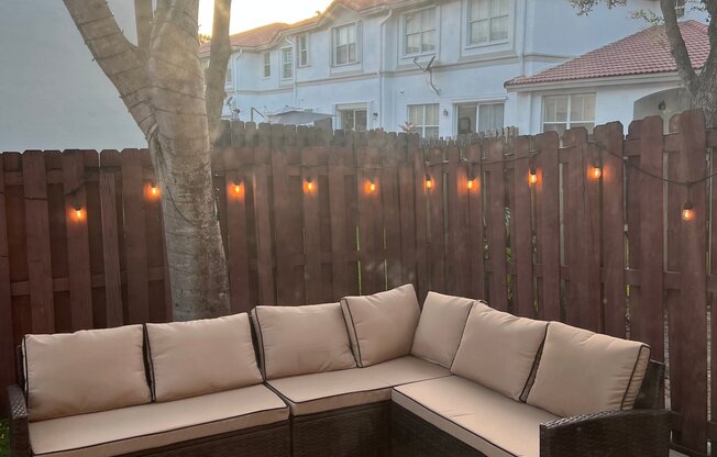 7902 NW 107 CT