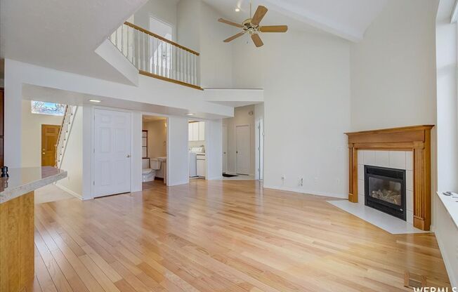 Large 6 Bedroom Home, 3 Car Garage, Gorgeous Views