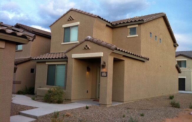 Wonderful 2br/2ba home near Davis-Monthan Air Force Base!