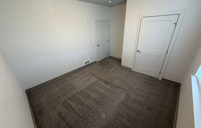 2 beds, 1 bath, 988 sqft, $1,545, Unit 101B