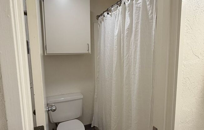 1 bed, 1 bath, 700 sqft, $1,440, Unit 0228
