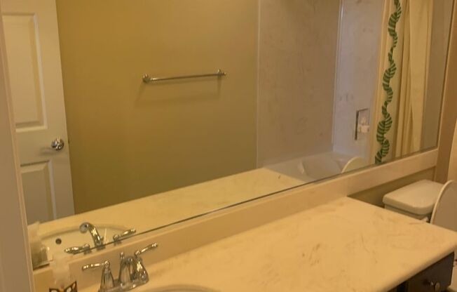 5 beds, 3.5 baths, $2,895