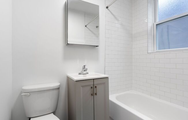 Studio, 1 bath, 205 sqft, $1,415, Unit 107
