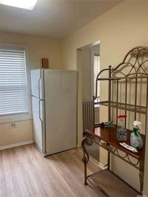 2 beds, 1 bath, $2,800