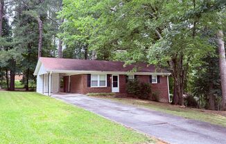 Lithia Springs 3 Bed-1 Bath Stepless Ranch, Private Lot, Carport