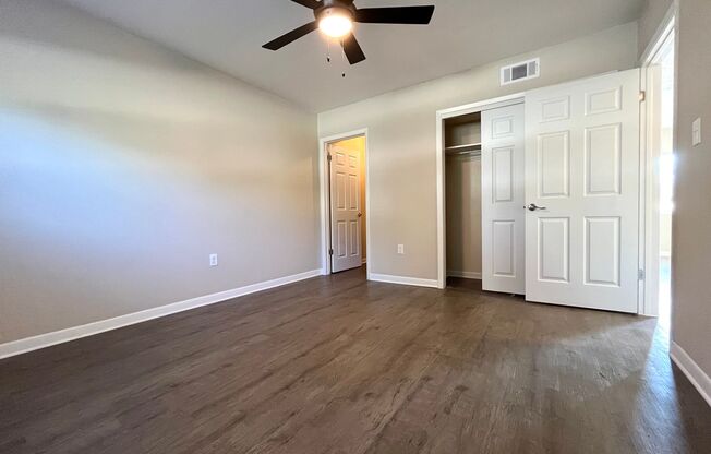 2 beds, 1.5 baths, 900 sqft, $1,699, Unit 450-201