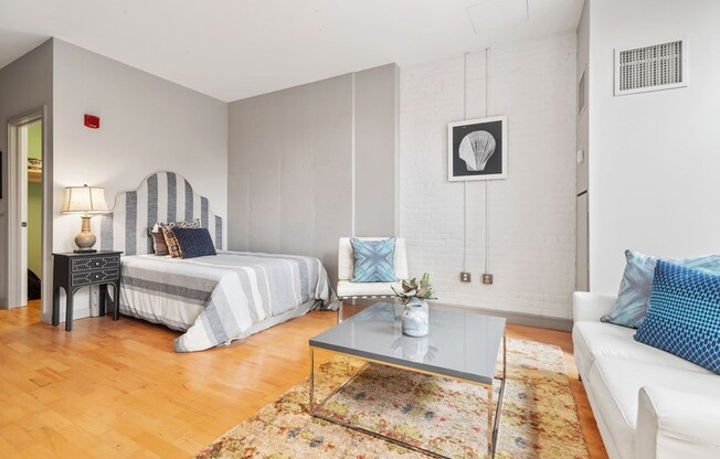 1 bed, 1 bath, 590 sqft, $3,200, Unit 506