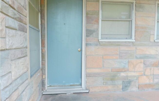 2 beds, 1 bath, $1,025, Unit UNIT 1