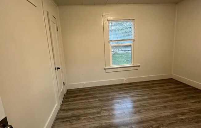 2 beds, 1 bath, 950 sqft, $1,195, Unit 2108