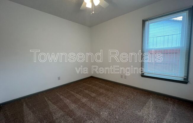 1336 OAK KNLS DR