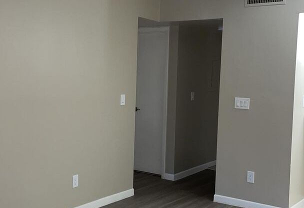 1 bed, 1 bath, 770 sqft, $1,145, Unit Apt 35