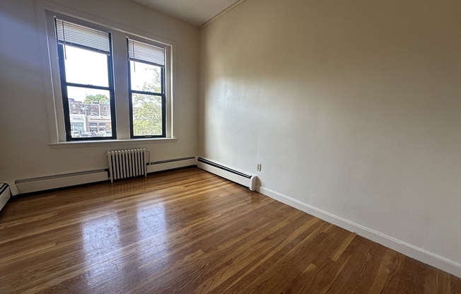 2 beds, 1 bath, 750 sqft, $2,800, Unit 51