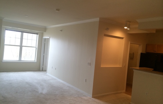 Modern 2-Bedroom in Eden Prairie with Heated Parking and Resort-Style Amenities