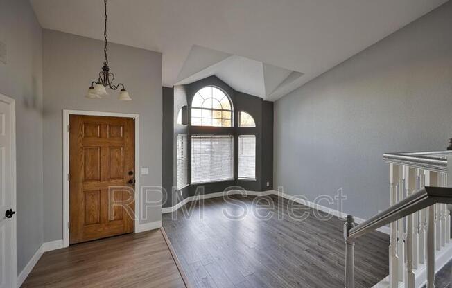 1229 CHENIN BLANC CIR