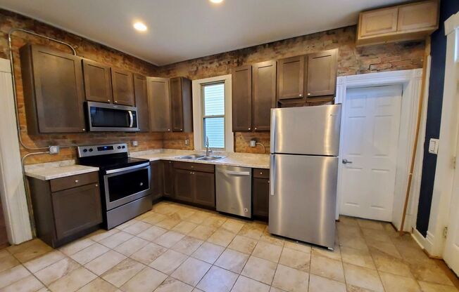 3 beds, 2 baths, $2,095