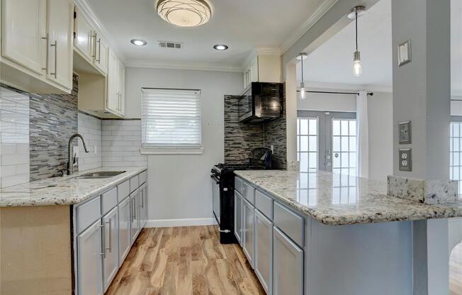 3214 RIPPLEBROOK DR