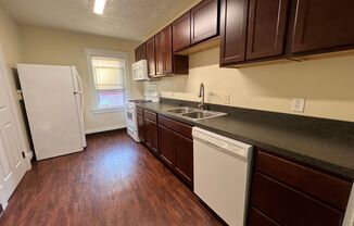 2 beds, 1 bath, $900