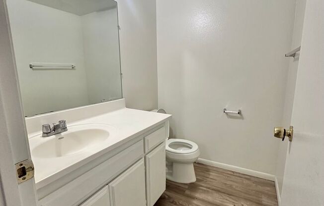 3 beds, 2.5 baths, $2,995, Unit 25517