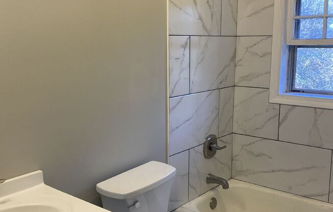 Charming Fully Renovated Bungalow in Gastonia!