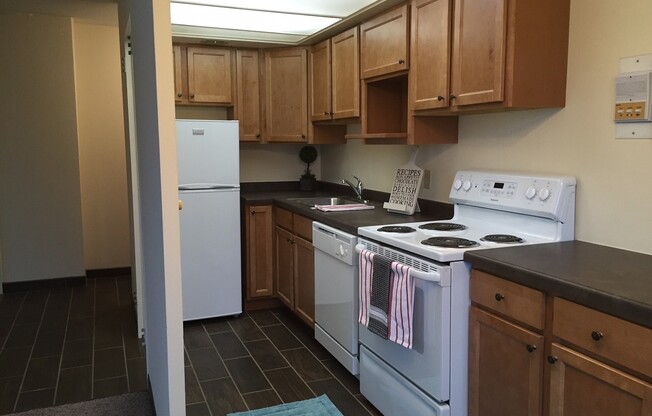 2 beds, 1.5 baths, 820 sqft, $1,515, Unit 202