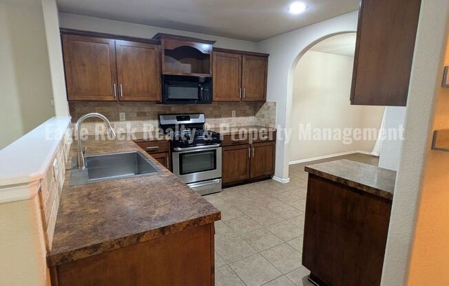 3 beds, 2 baths, $1,800