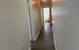 2 beds, 1 bath, $940