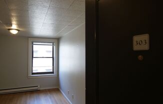 1 bed, 1 bath, 360 sqft, $1,200, Unit 303