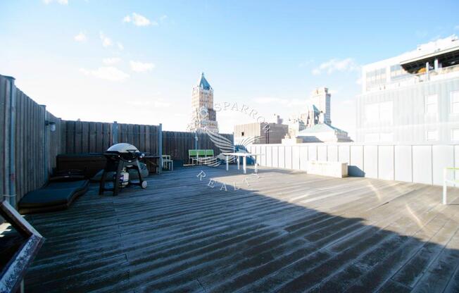 1 bed, 1 bath, 1,704 sqft, $5,895, Unit 17M