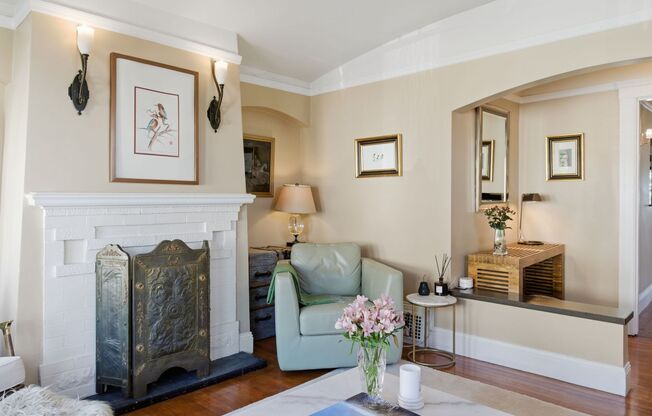 Fully Furnished 2BR + Media Room • 2BA Single-Family Home Near McLaren Park