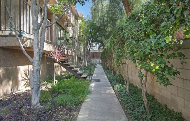 Beautiful Backyard Space at Superior Place, California, 91325