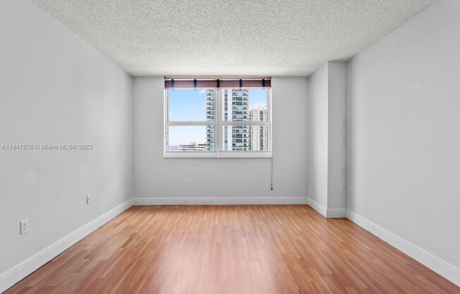 1155 Brickell Bay Dr