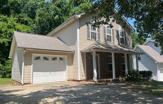 Great 3 Bed, 2.5 Bath house in University Area