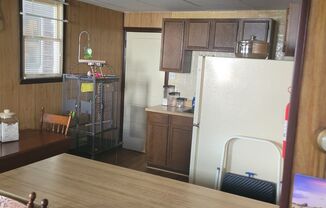 1 bed, 1 bath, $1,000, Unit 1751 Monroe Street - Rear