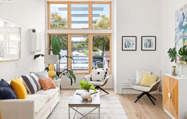 Modern Berkeley Living, Steps from 4th Street